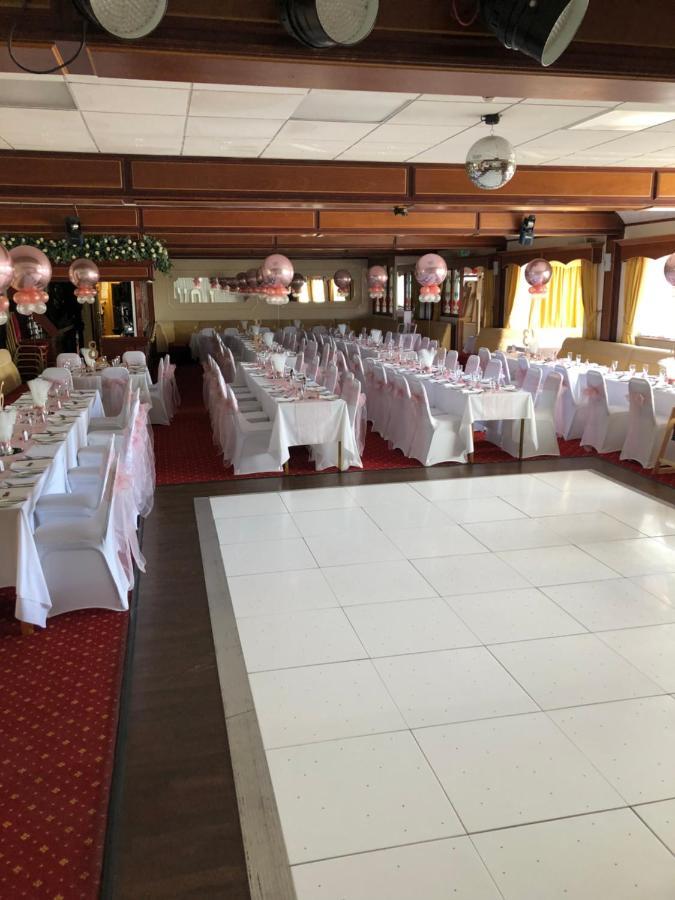 Bessemer Hotel Merthyr Tydfil Buitenkant foto